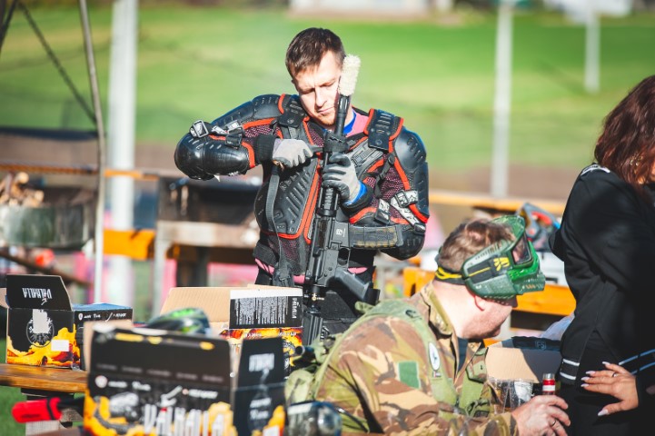 Pistola Paintball - Sistemi di protezione professionale per campi da paintball